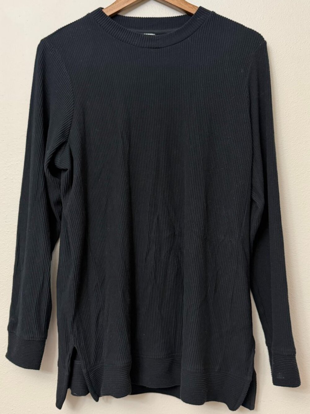 Tommy John Black Ribbed  Women's Zen Ribbed Crew Neck Sweatshirt Large